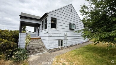 Building Photo - Lovely 3BD|1BA Home in Oregon City w/Basem...