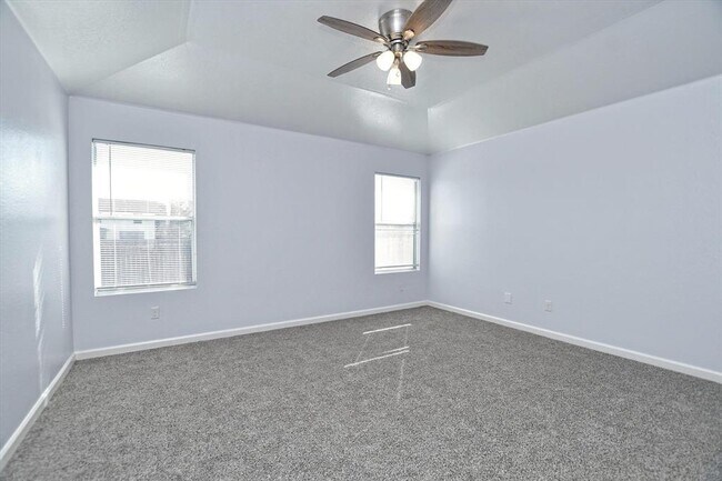 Building Photo - 401 Bandara Woods Blvd
