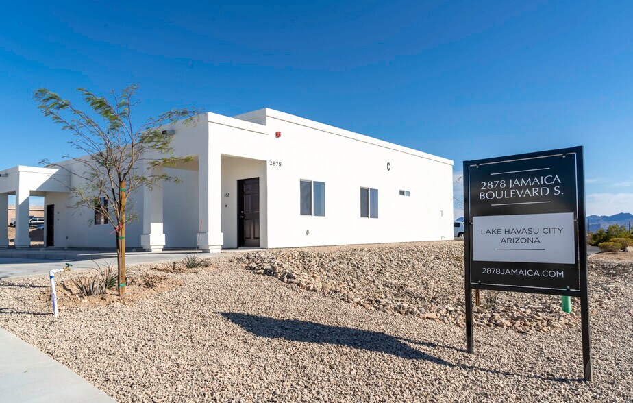 Building Photo - 2878 Jamaica Blvd S