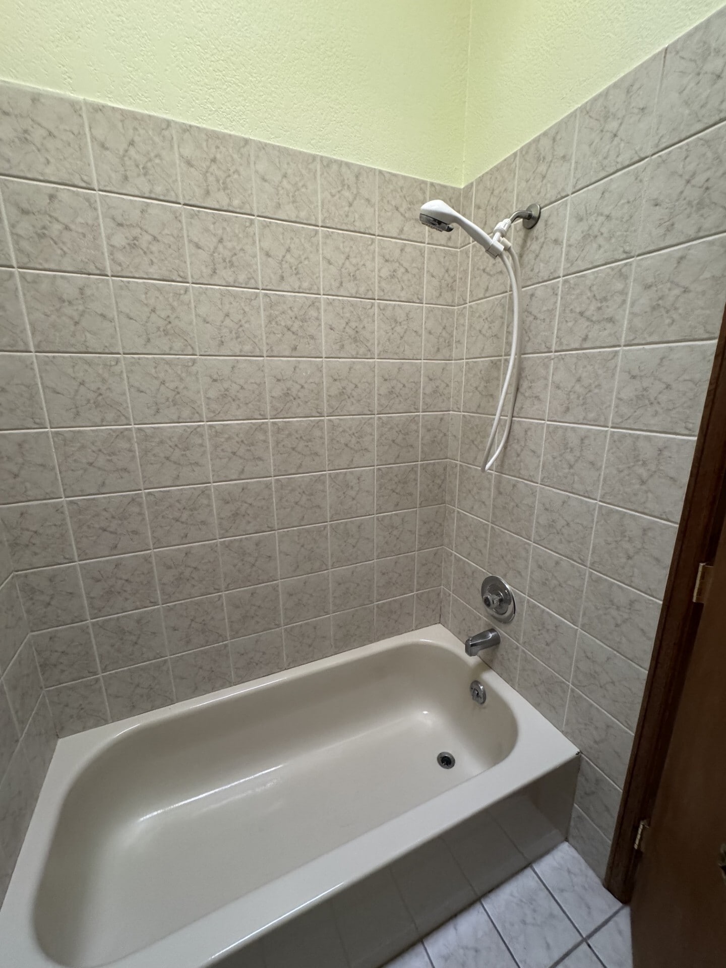 Primary Bath & Shower - 6734 Yarrow St