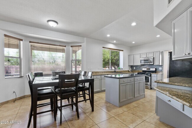 Building Photo - 11530 W Palm Brook Dr