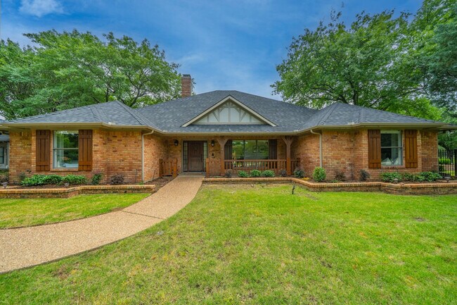 Building Photo - 11501 Custer Trail