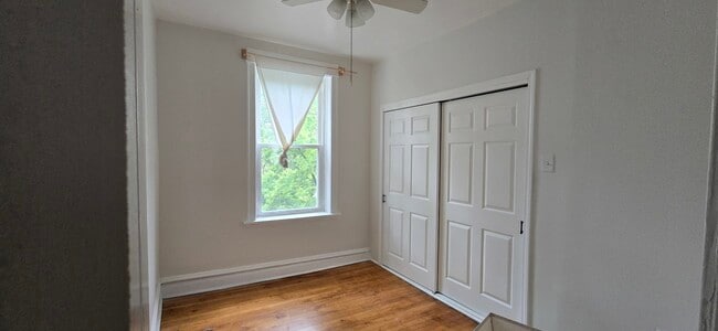 Building Photo - 1258 N Kedzie Ave