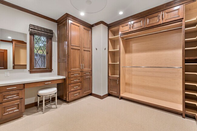 Building Photo - Exquisite English Tudor Estate on Private ...