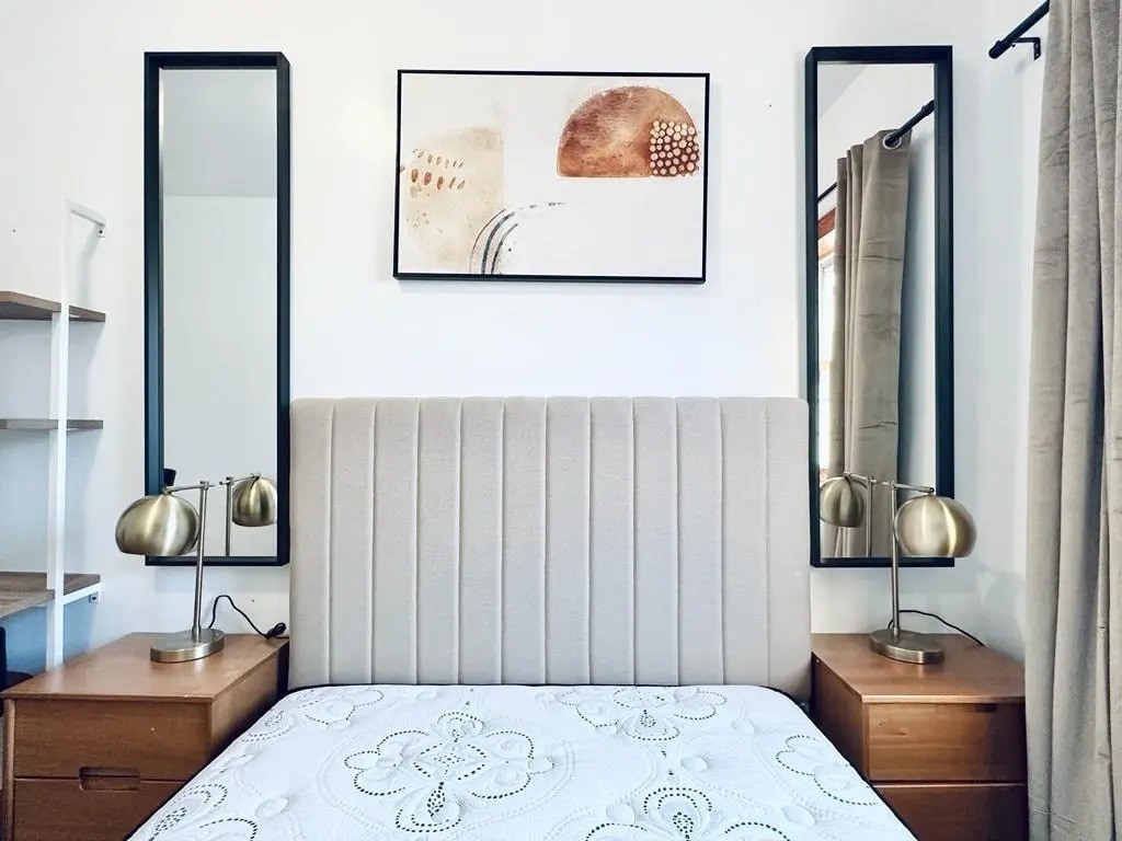 Building Photo - Furnished room/NOT APARTMENT