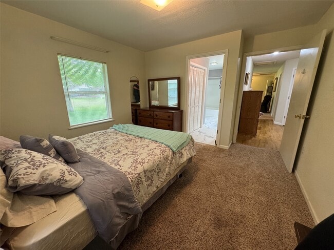 Building Photo - 2300 Bowler Rd