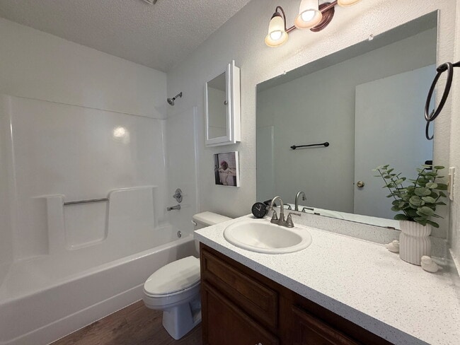 Building Photo - So much light in this perfect two bedroom