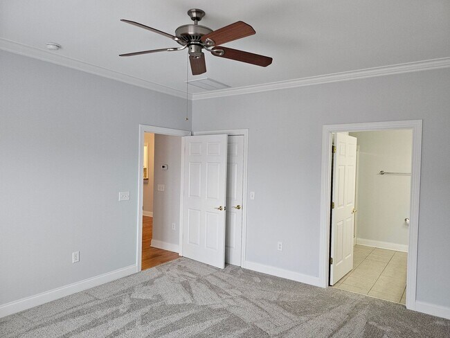 Building Photo - Southport - 3bedroom, 2 bath Townhouse