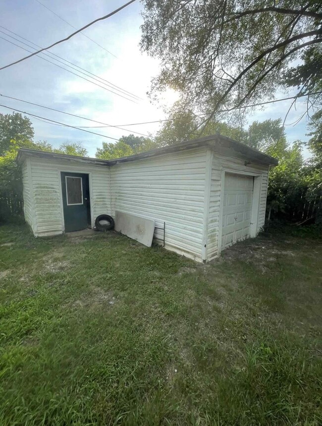 Building Photo - 33 Lauralee Dr