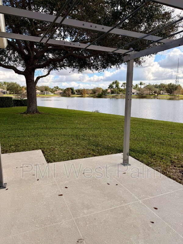 Building Photo - 8270 Eleuthera Ln