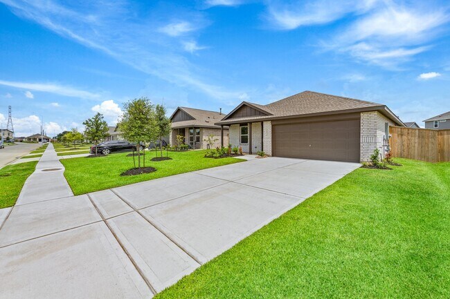 Building Photo - 26830 Yellow Corydalis Dr