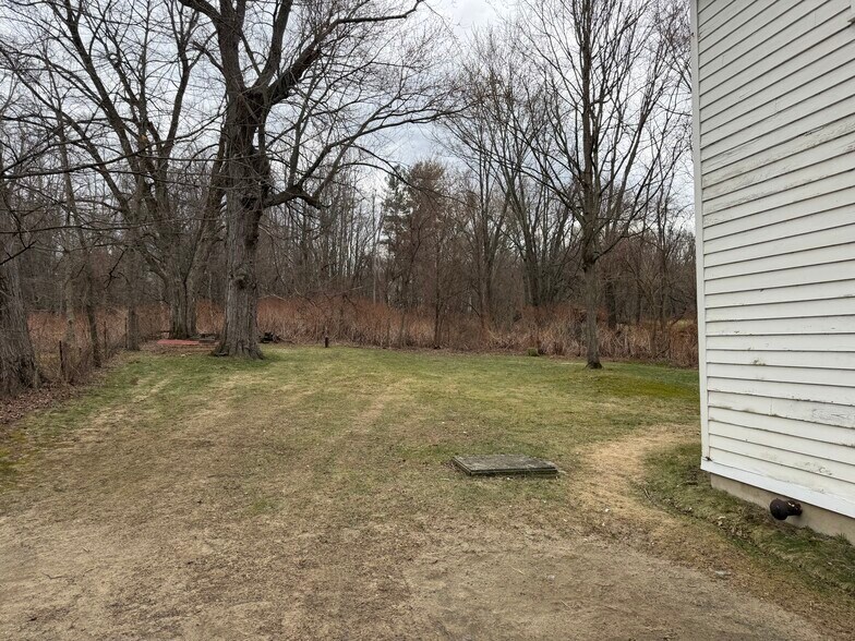 Building Photo - 100 Summerset Rd