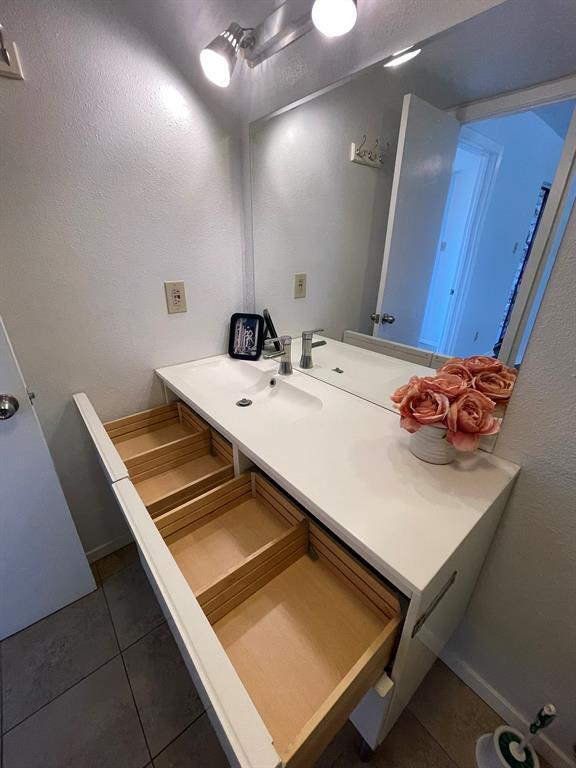 Building Photo - 1514 Parker Ln