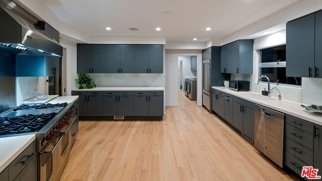 Building Photo - 10134 Angelo View Dr