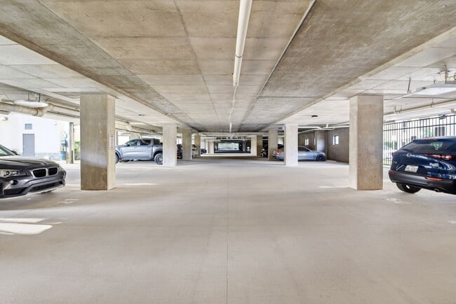 Building Photo - 1010 Rosine St