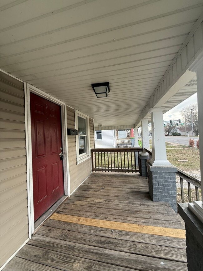 Building Photo - 2 Bedroom 1 Bath House