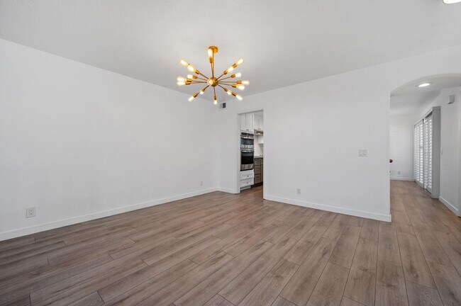 Building Photo - 620 Holbrook Ct
