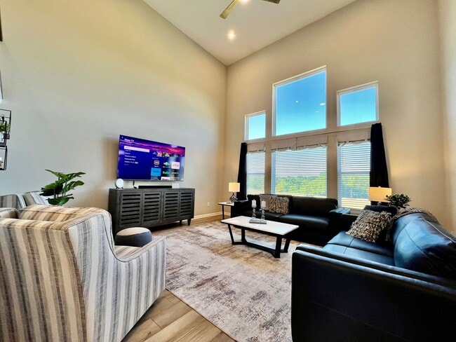 Building Photo - 1825 Archerfield Pl