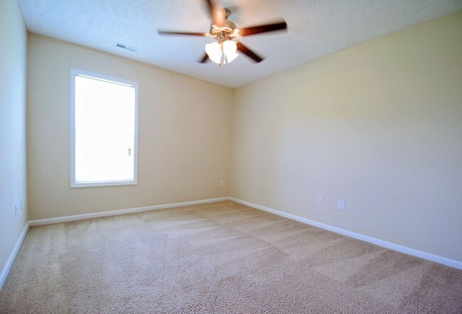 Building Photo - 137 Water Wood Ct