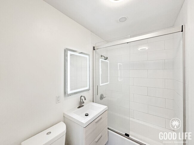 Building Photo - Inviting 3B/1BA Home in Imperial Beach with Patio, Driveway Parking and Coastal Proximity