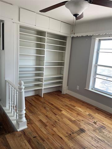 Building Photo - 402 S Pearl St