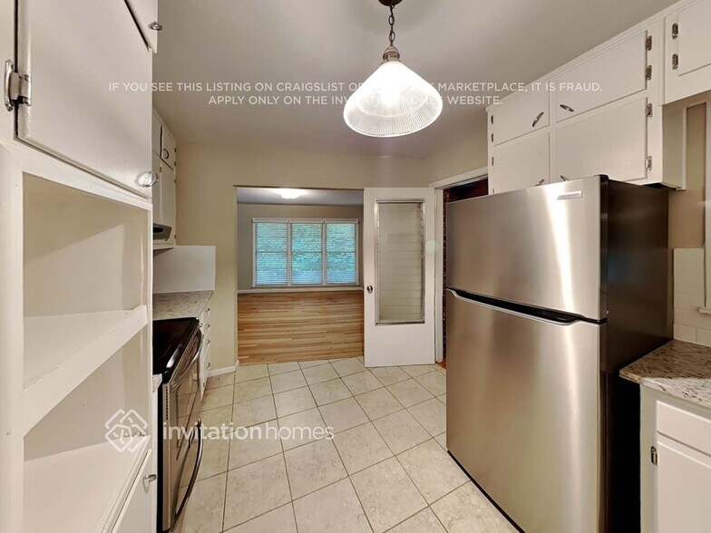 Building Photo - 3934 Ensign Ct