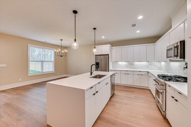 Building Photo - 3094 Banter Dr