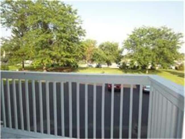 Building Photo - 1730 Merrimac Ln N