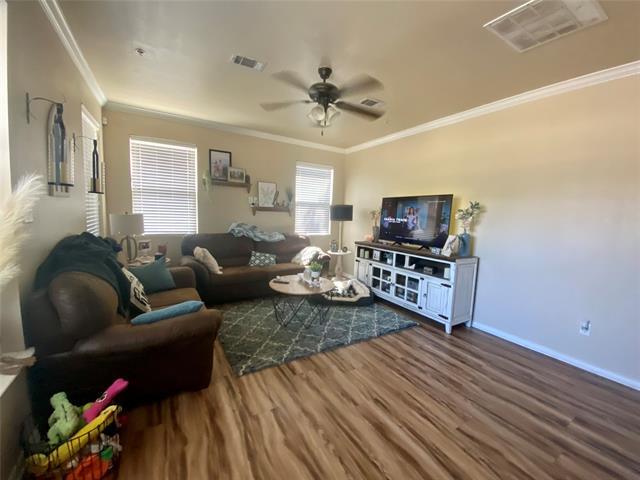 Primary Photo - 290 Country Ridge Rd