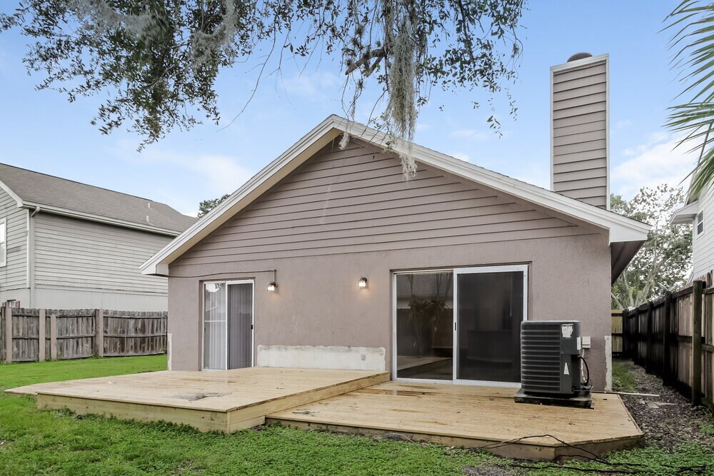 Building Photo - 646 Upperriver Ct