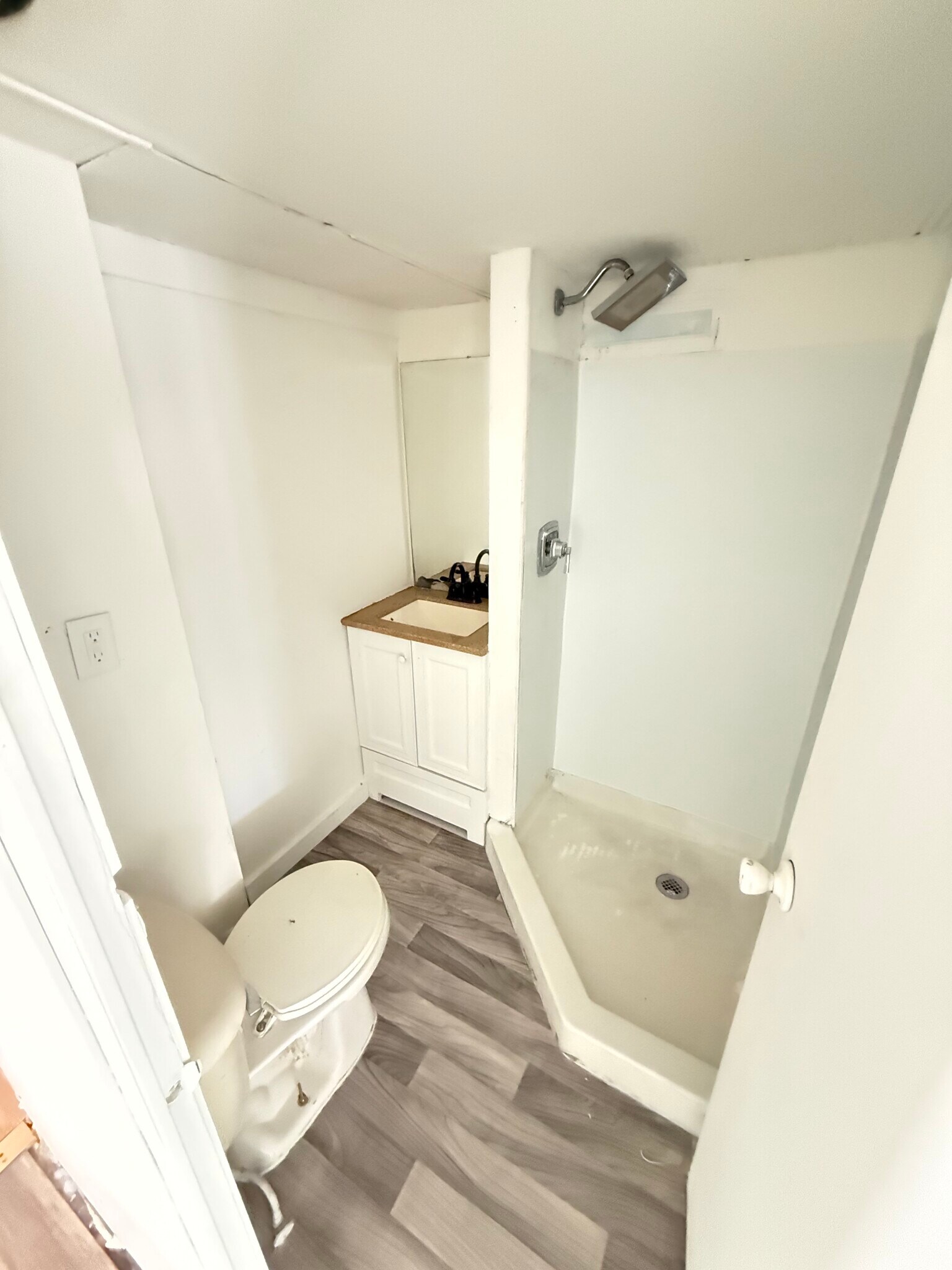 Building Photo - 920 Boardwalk Ln