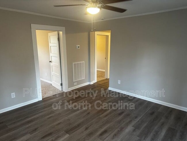 Building Photo - 411 W 10th St