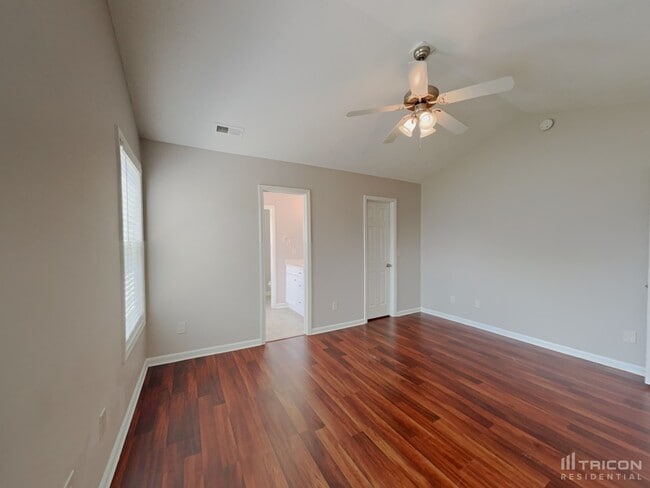 Building Photo - 81 Ashcott Dr