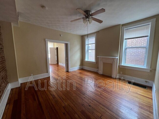 Building Photo - 4658 Tyrolean Ave