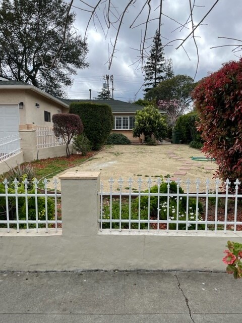 Building Photo - 1312 Kipling Ct