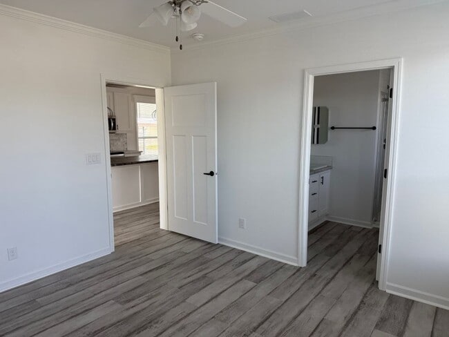 Building Photo - 485 Sandalwood Ln