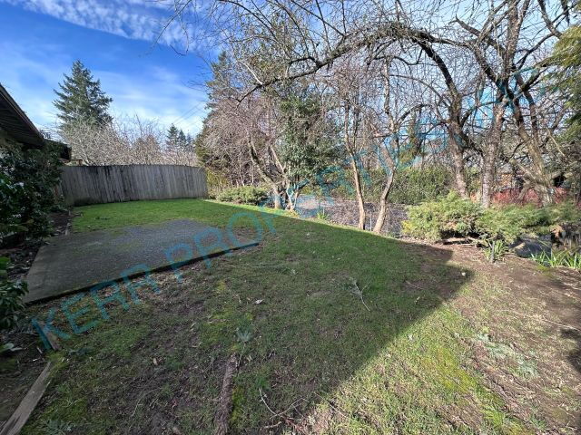 Building Photo - Charming 3-Bed Oasis with 2 Full Baths in Gresham – Perfectly Cozy at 1088 Sq Ft!