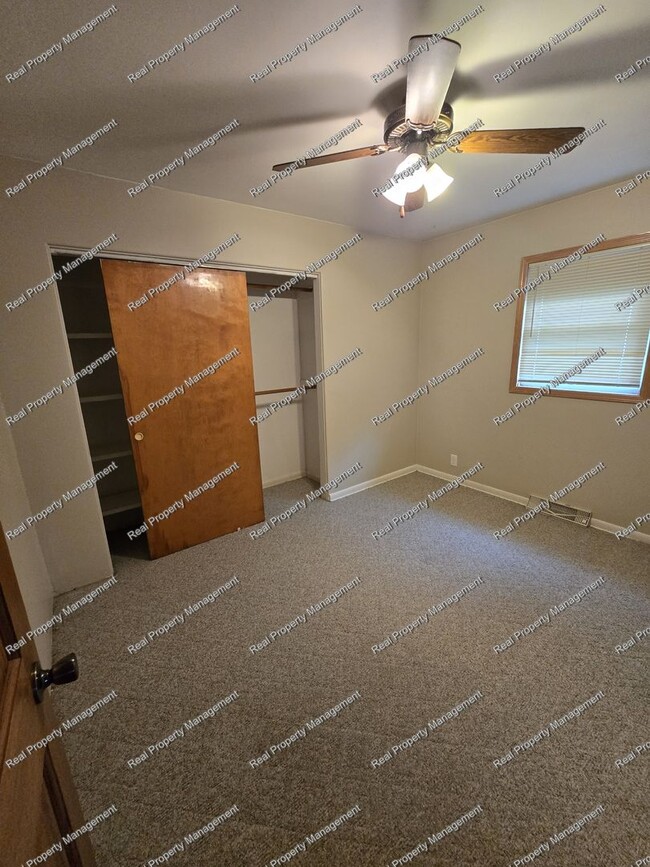 Building Photo - Three Bedroom Ranch w/ Finished Basement