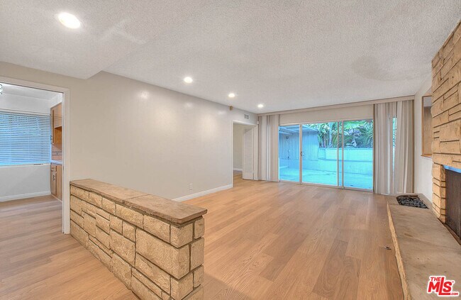 Building Photo - 4509 Don Miguel Dr