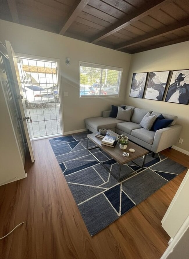 Building Photo - LB0356 (RUBS)  (Imp.)