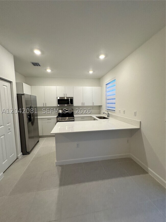 Building Photo - 2889 25rd 2889