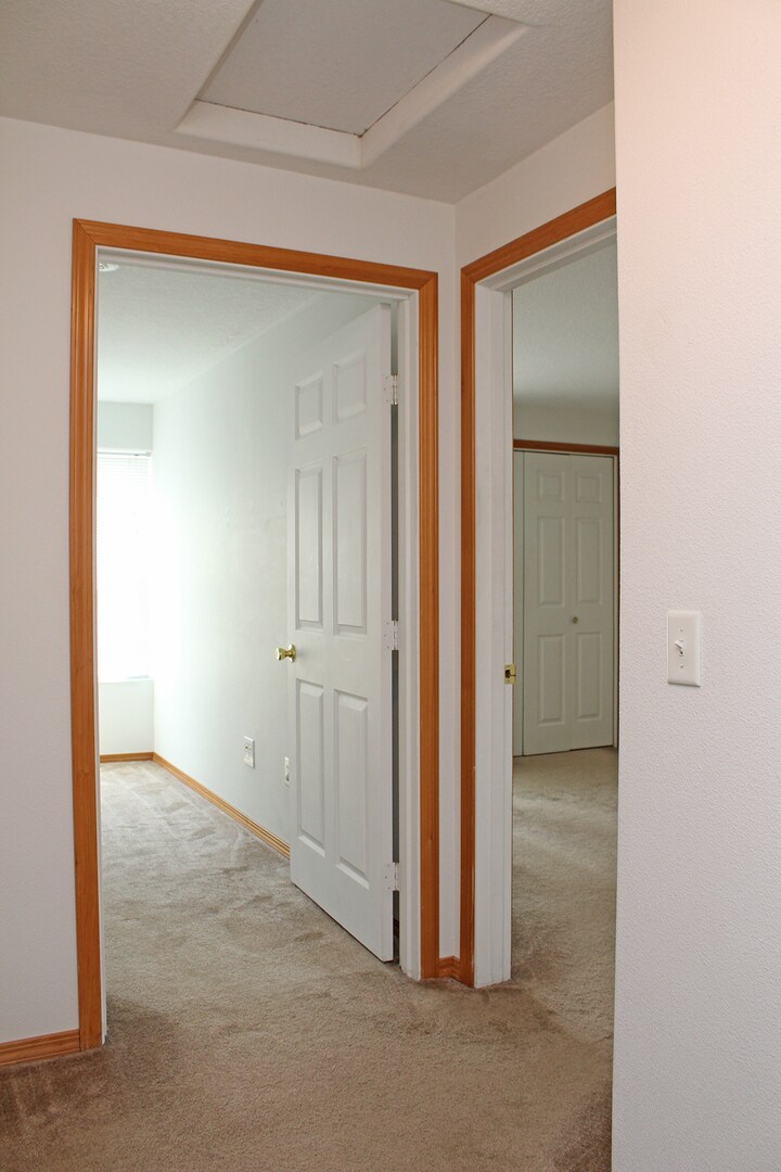 Building Photo - 683 NE 162nd Ave