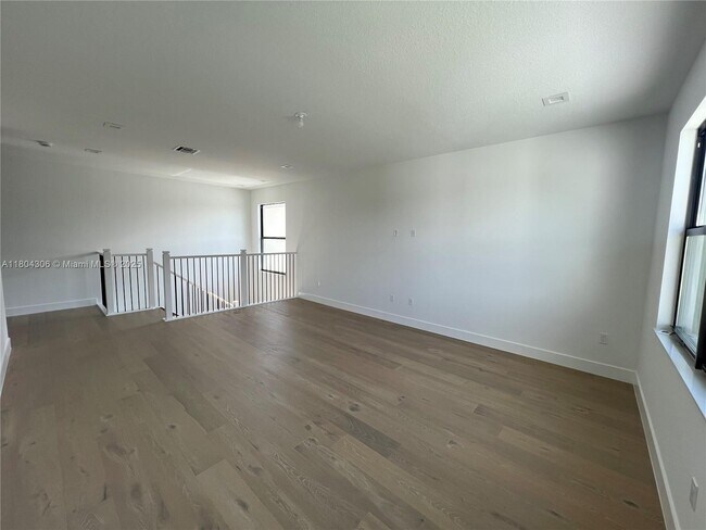 Building Photo - 9172 Silver Marsh Ln