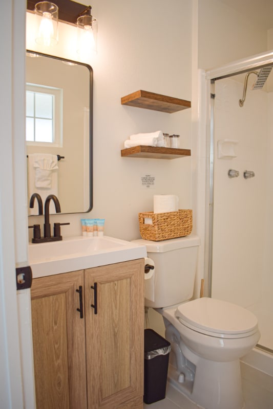 Building Photo - 4718 W Ave L-6