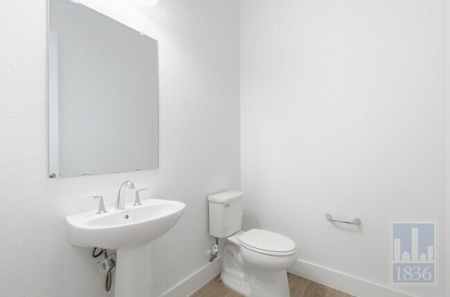 Building Photo - 1024 Siena Sunset Rd