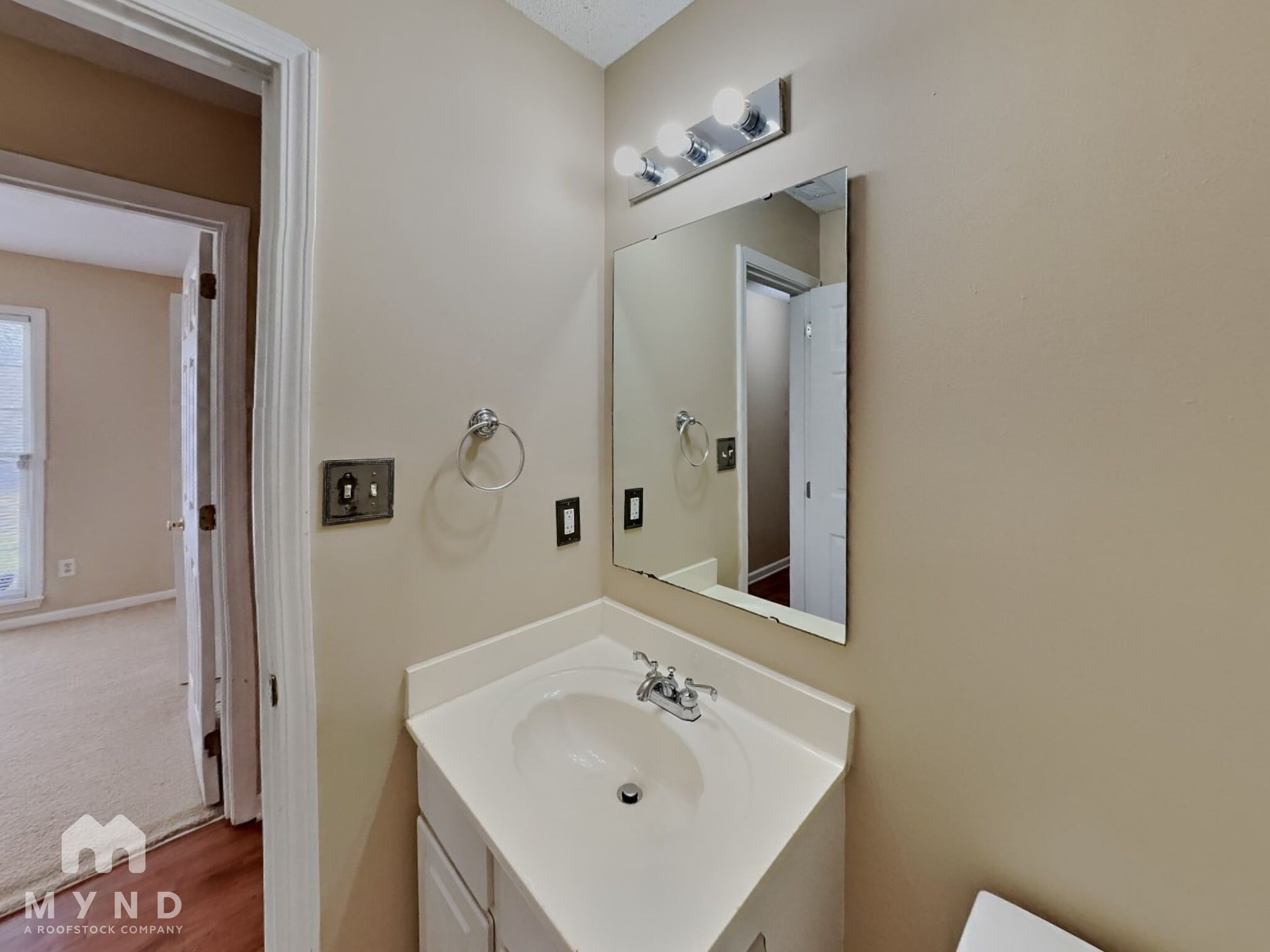 Building Photo - 11721 Long Forest Dr