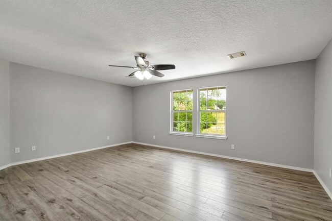 Building Photo - 4314 Knollbluff