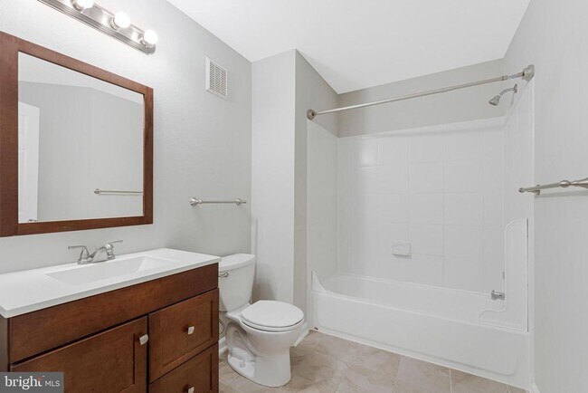 Building Photo - 12747 Fair Briar Ln