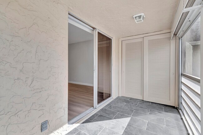 Building Photo - 1251 NW 13th St