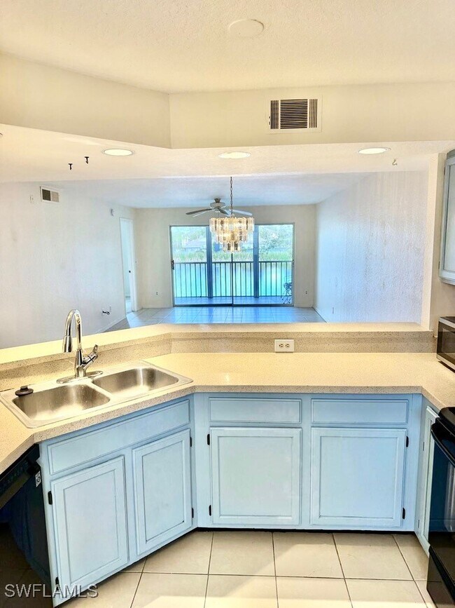 Building Photo - 9580 Victoria Ln